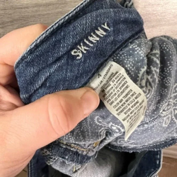 American Eagle Outfitters Skinny Jeans Womens 4 Blue Distressed Stone Wash Denim - Picture 9 of 12